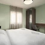 Daire Larum Apartmens *