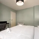 Larum Apartmens *