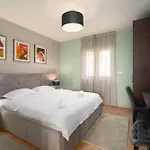 Daire Larum Apartmens Vrsar