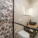 Larum Apartmens Daire *