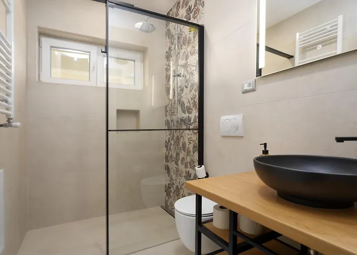 Larum Apartmens