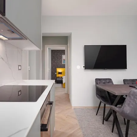 Larum Apartmens Vrsar