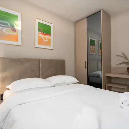Larum Apartmens *