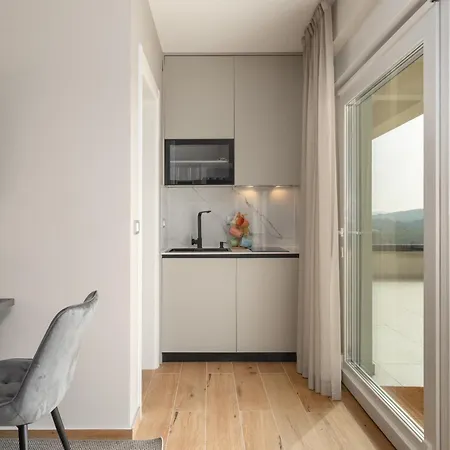 Apartman Larum Apartmens *