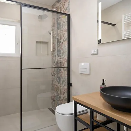 Larum Apartmens Vrsar