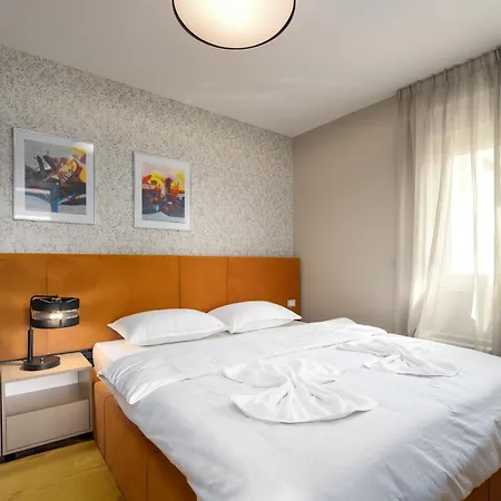 Apartman Larum Apartmens *