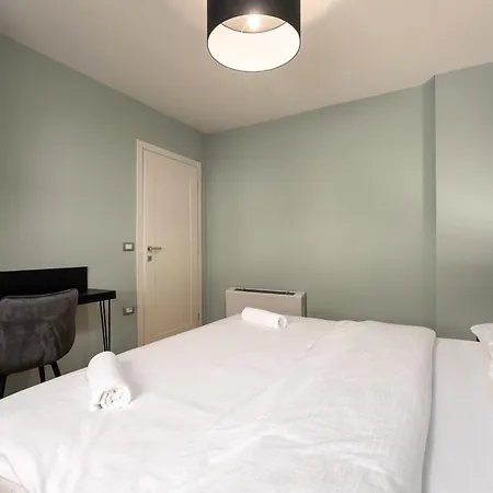 Larum Apartmens *
