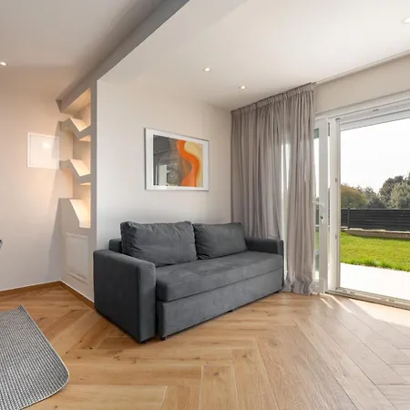 Larum Apartmens Apartman *