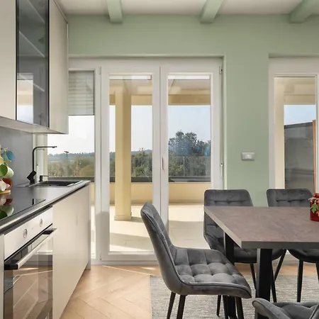 Apartman Larum Apartmens *
